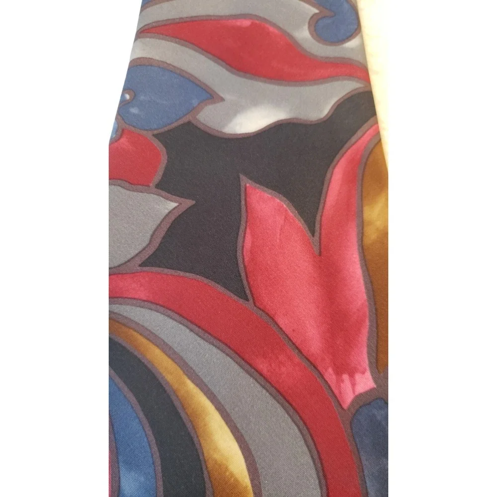 Classic Collection by Van Heusen Polyester Microfiber Multi Color Floral Necktie